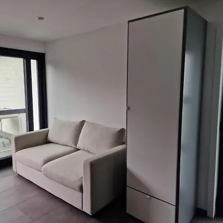 - Grote Zeemeeuwen Holiday home